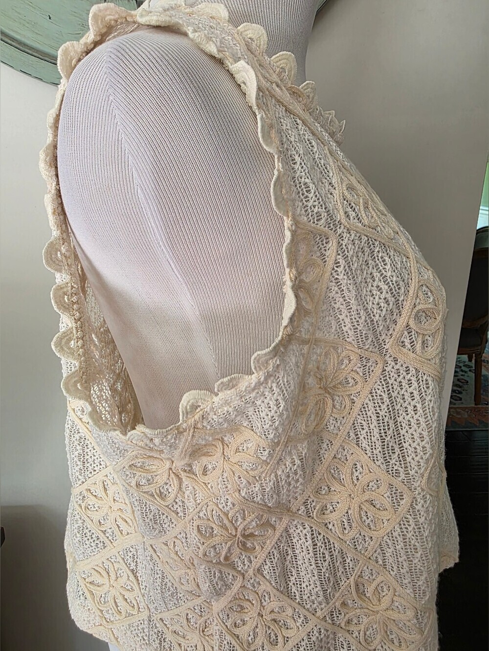 Solitaire Size Large Crochet Crop Feminine Sleeveless Boho Cottage Top New Tag - Picture 3 of 10